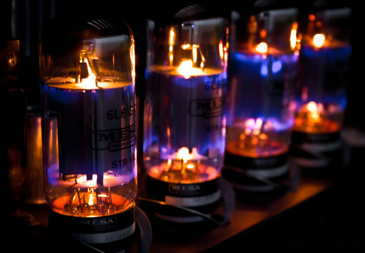 lampovie-gitarnie-ysiliteli